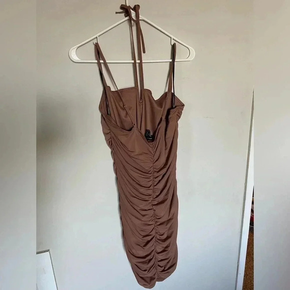 Forever 21+ Runched Bodycon Dress | Size 0X - Picture 1 of 5